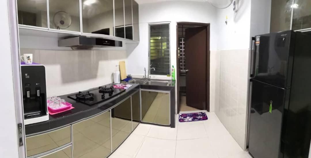 Paddy Via Seaview Apartment *