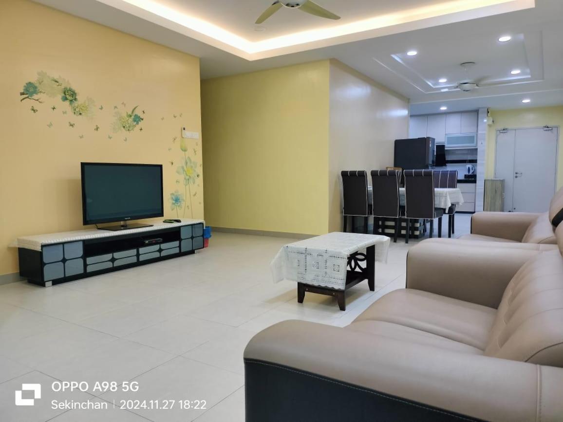 Paddy Via Seaview Apartment *