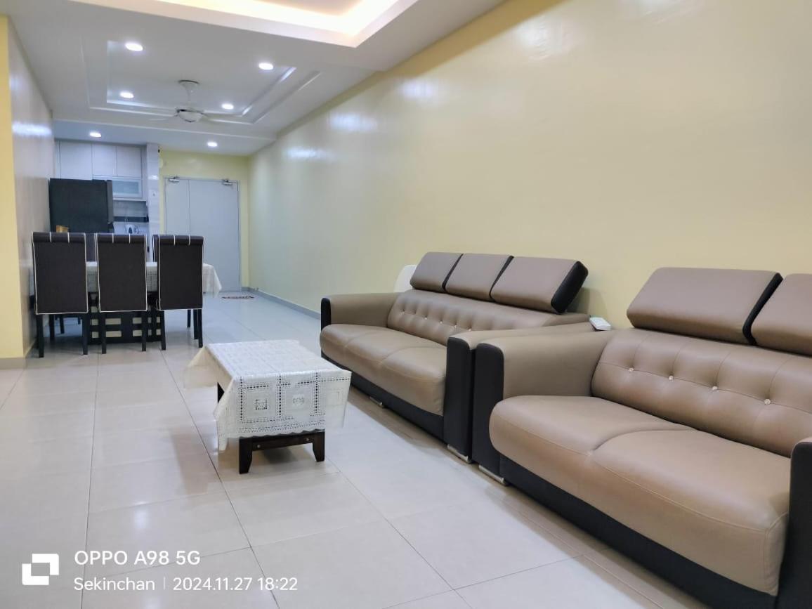 Paddy Via Seaview Apartment